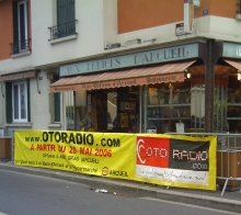 A-cote-AnisGRAS-2006-VideGrenier-AvenueLaplace.JPG